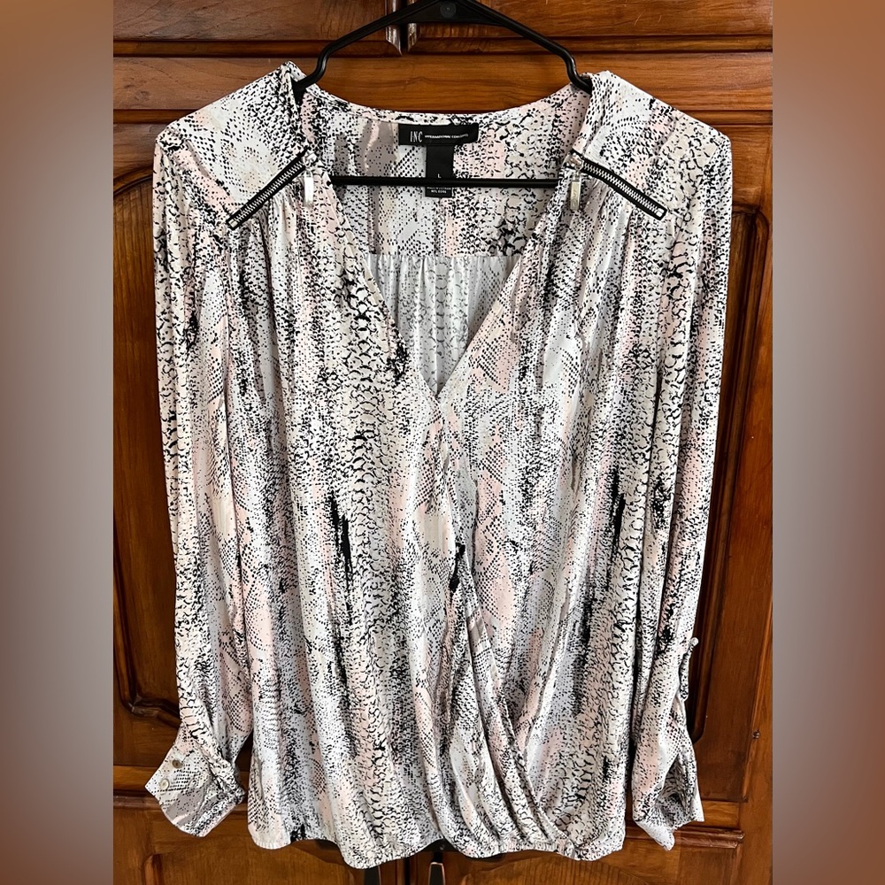 INC International Concepts Snake Print Faux Wrap Around Blouse! Size Large.